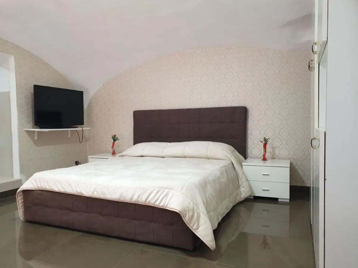 Appartement Lovely Napolitan Basso With Bbq Next To Garibaldi Station 0*, Naples Italie