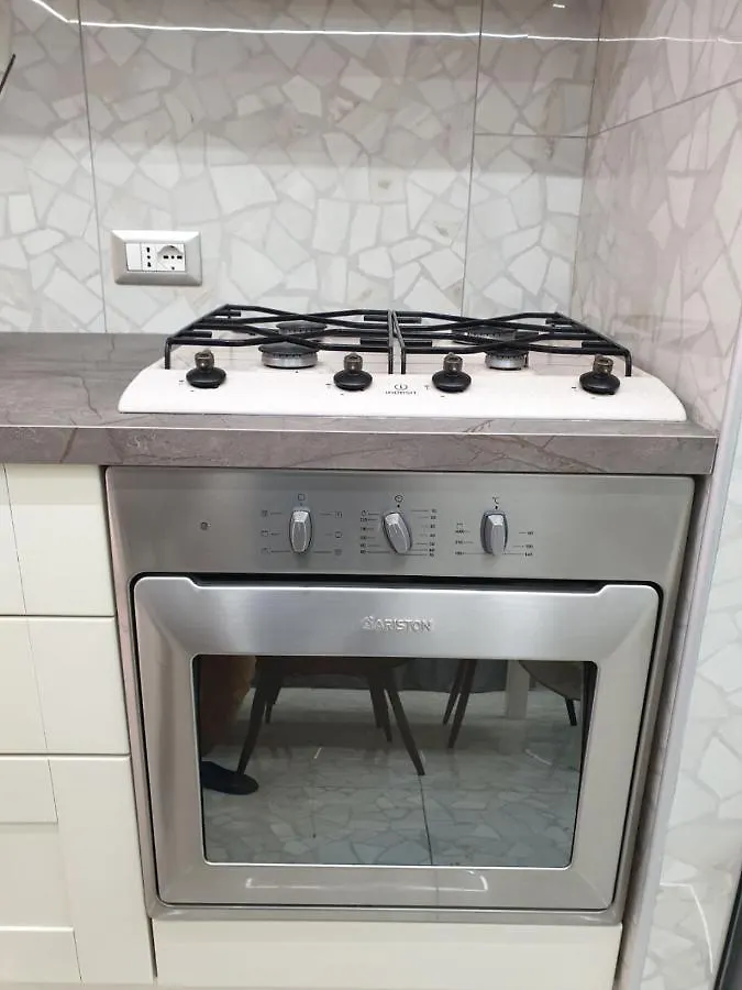 Appartement Lovely Napolitan Basso With Bbq Next To Garibaldi Station