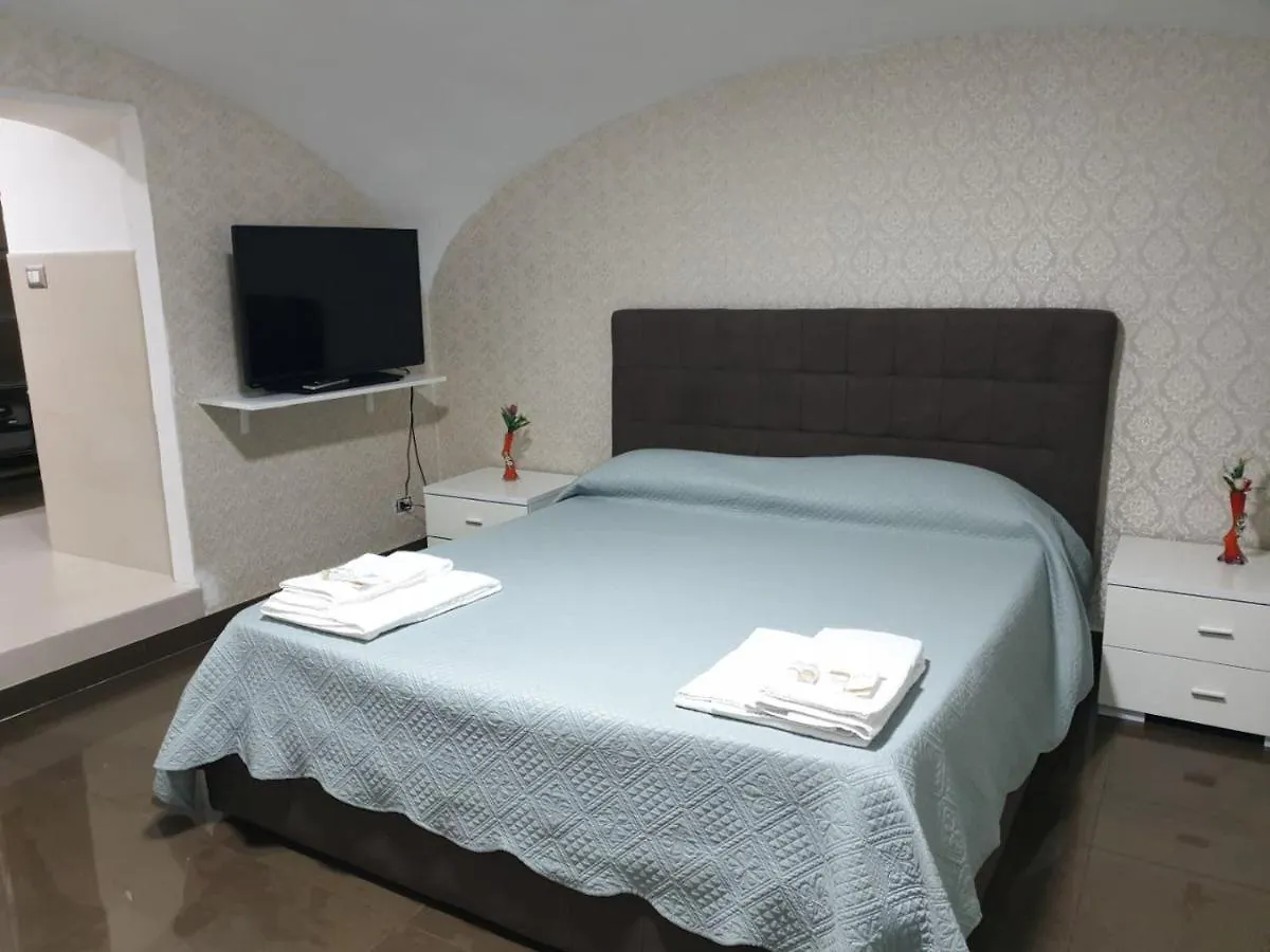 Appartement Lovely Napolitan Basso With Bbq Next To Garibaldi Station